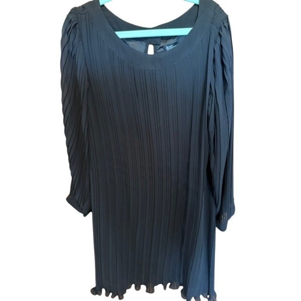 Dear Creatures Black Accordion Pleat Chiffon Mini Dress 3/4 Sleeve XS - Picture 3 of 9